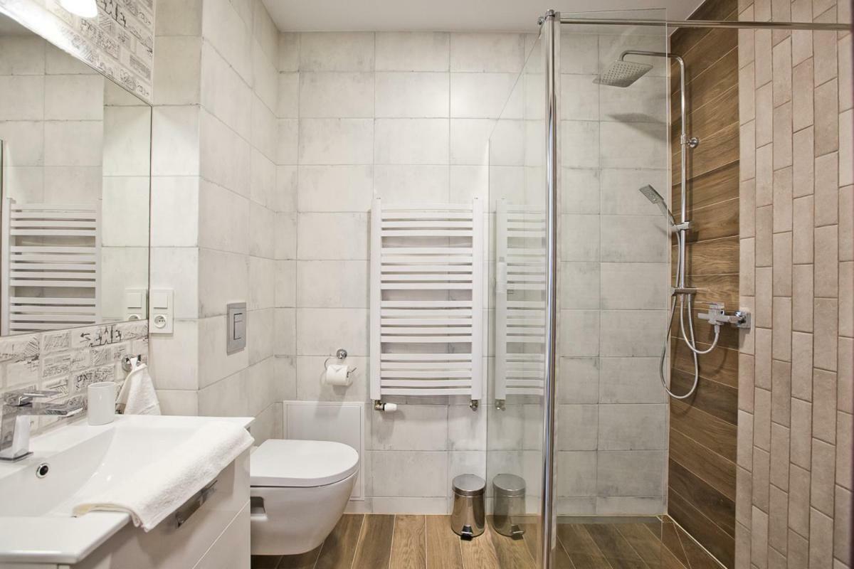 R&B Apartments Poznan Exterior photo