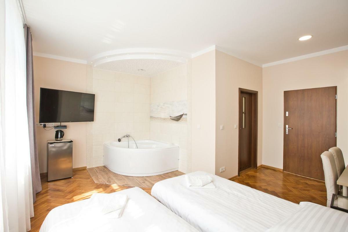 R&B Apartments Poznan Exterior photo
