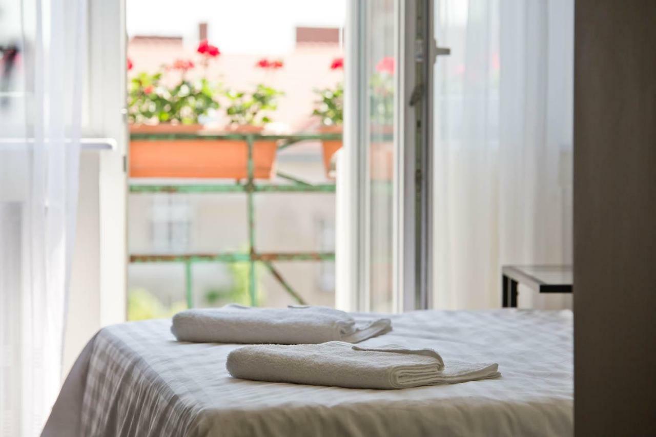 R&B Apartments Poznan Exterior photo